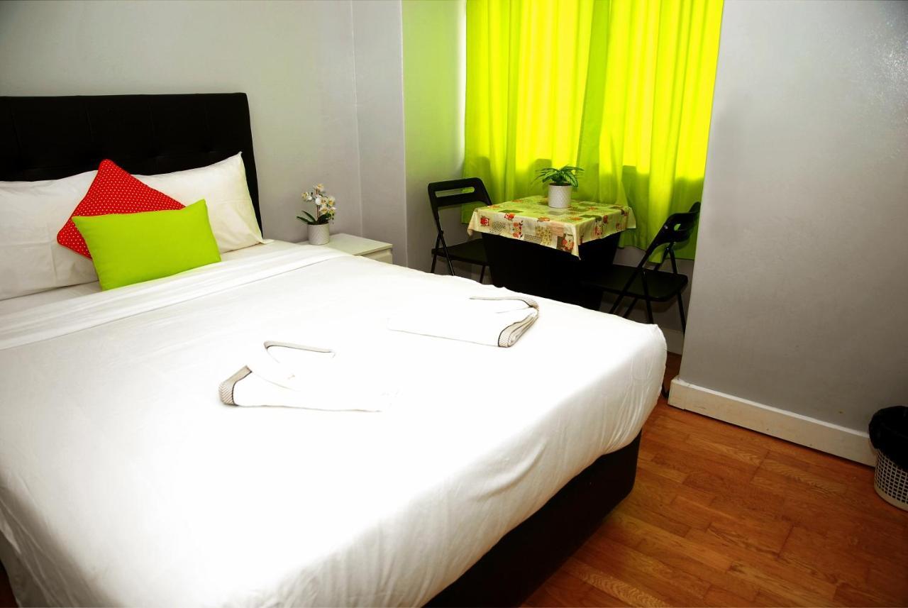 Do Castelo Hostel